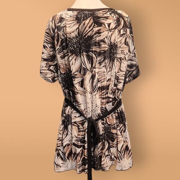 Cato Woman Blouse Size 26-28 - Picture 2 of 6